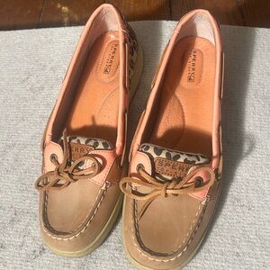 Sperry Coral/Leopard Boat Shoes. Practically New, Never worn